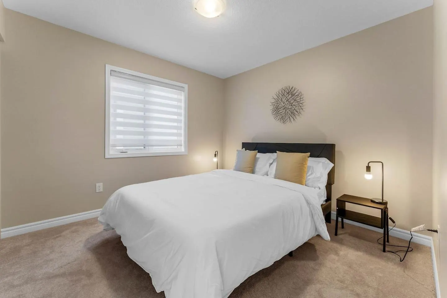 Spacious Family Getaway Near Nature & Dining Cambridge Canada