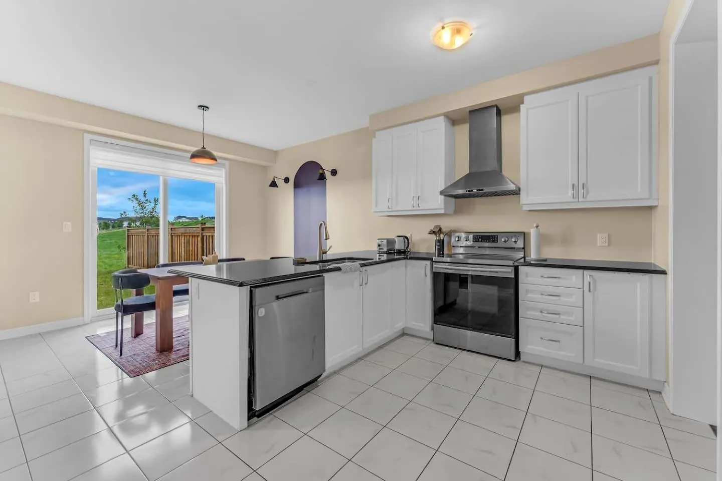 Spacious Family Getaway Near Nature & Dining Cambridge