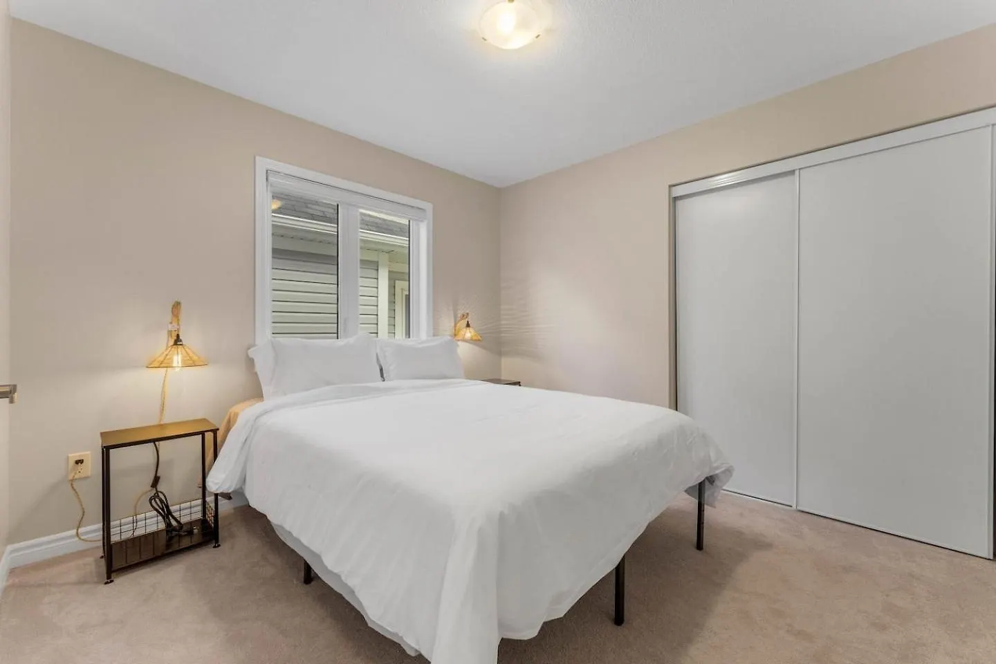 Spacious Family Getaway Near Nature & Dining Cambridge 0*,  Canada
